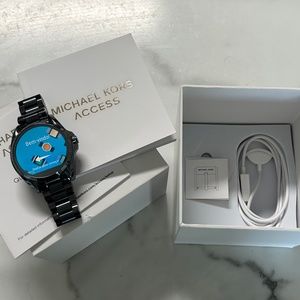 Michael Kors Access Bradshaw Smartwatch